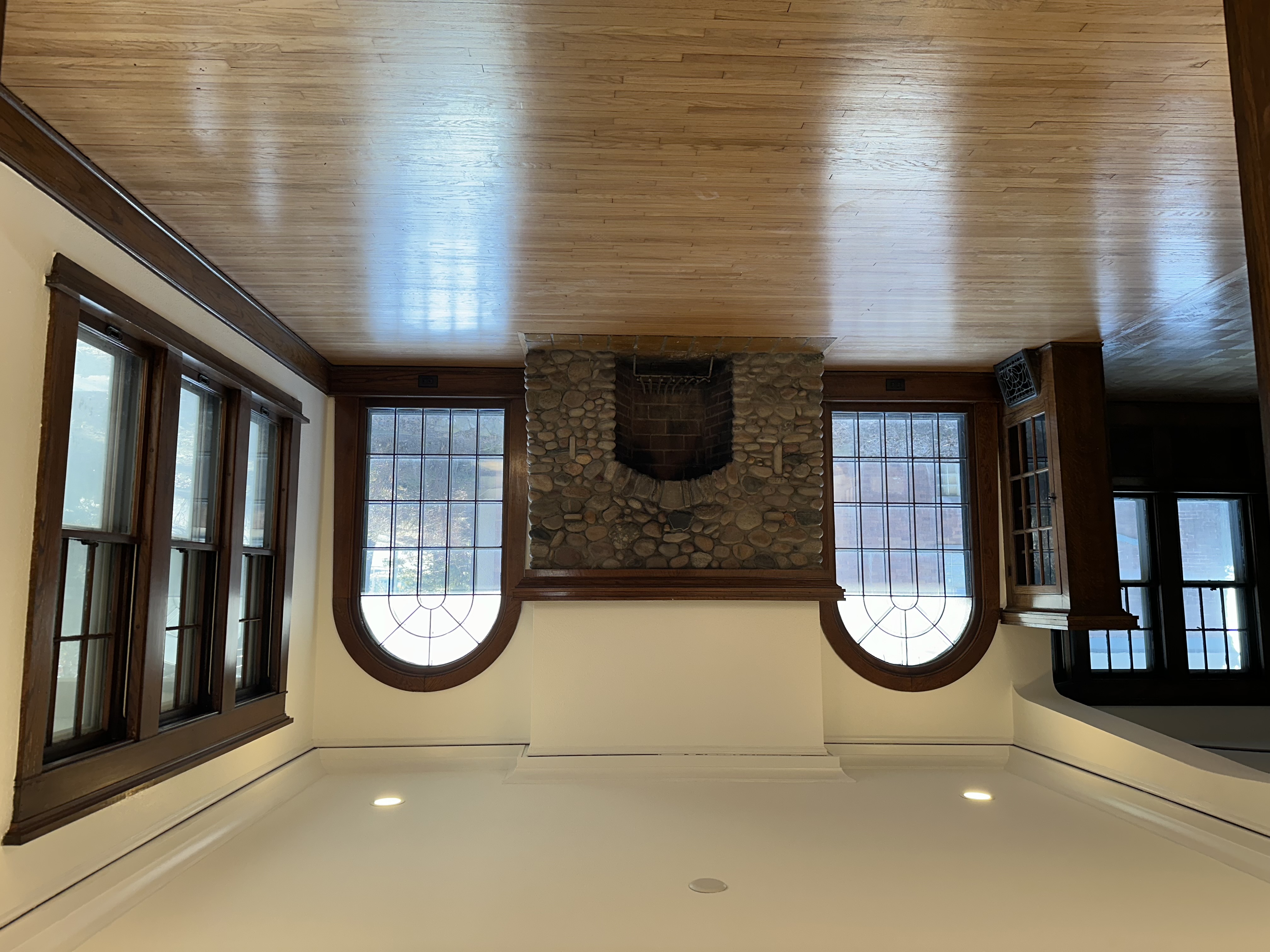 3070 S Superior St - Single Family House